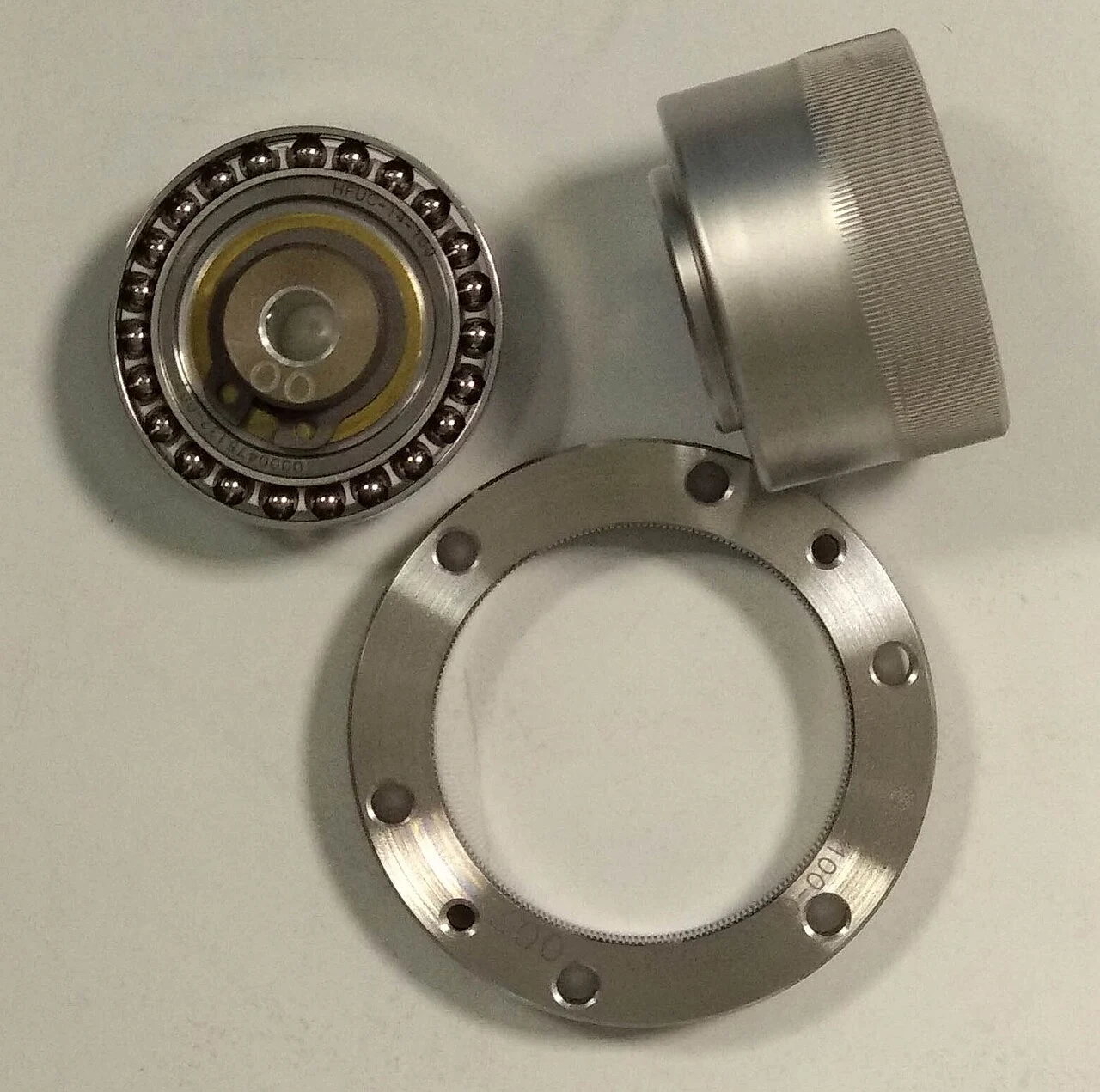 Components of a Harmonic Drive strain wave gear